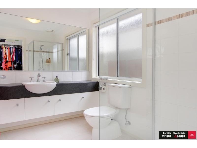 21 Norman Drive, Cowes VIC 3922