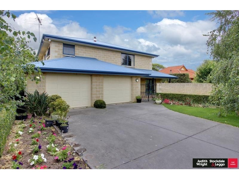 2 Robwood Court, Silverleaves VIC 3922