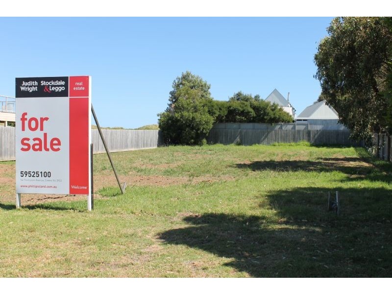 21 Page Avenue, Surf Beach VIC 3922
