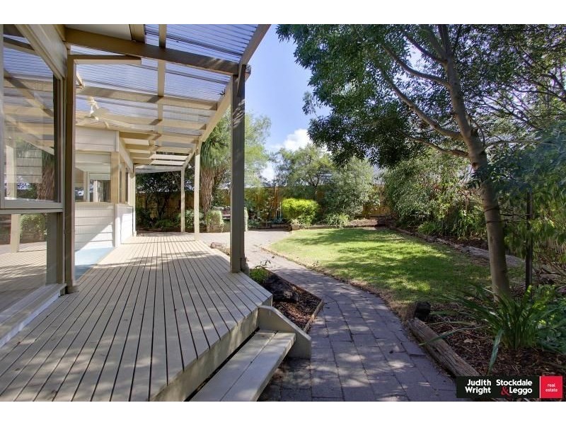 4 Hollydene Court, Cowes VIC 3922