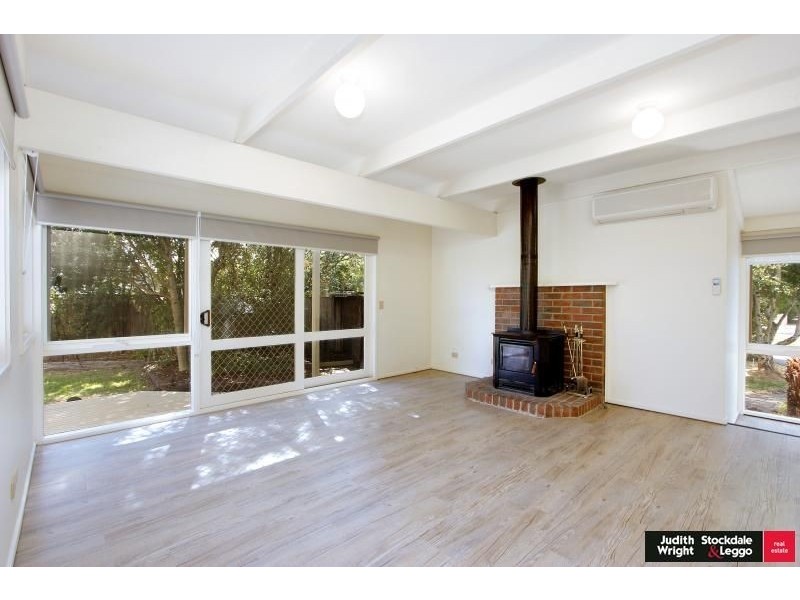 4 Hollydene Court, Cowes VIC 3922