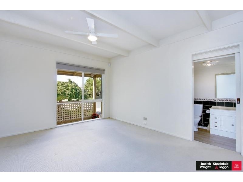 4 Hollydene Court, Cowes VIC 3922