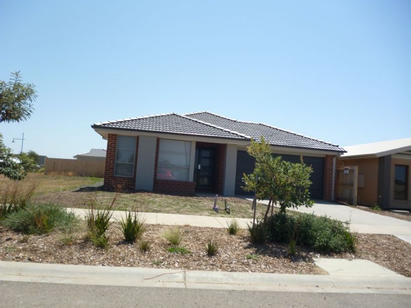 49 Boardwalk Boulevard, Cowes VIC 3922