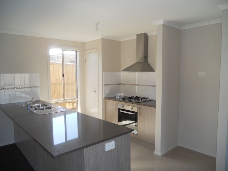 9 Boobook Grove, Cowes VIC 3922