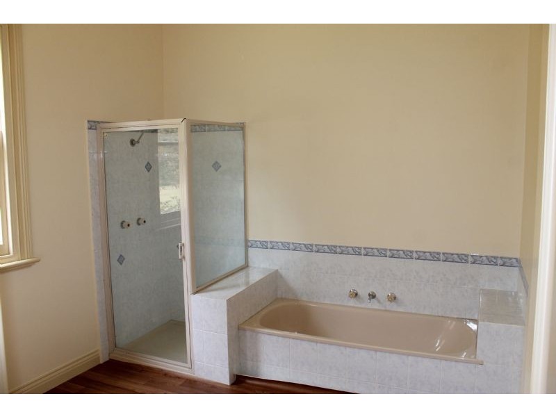 4 Victoria Court, Cowes VIC 3922