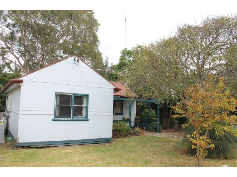 2 Wyndham Avenue, Cowes VIC 3922