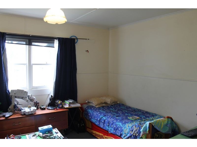 2 Wyndham Avenue, Cowes VIC 3922
