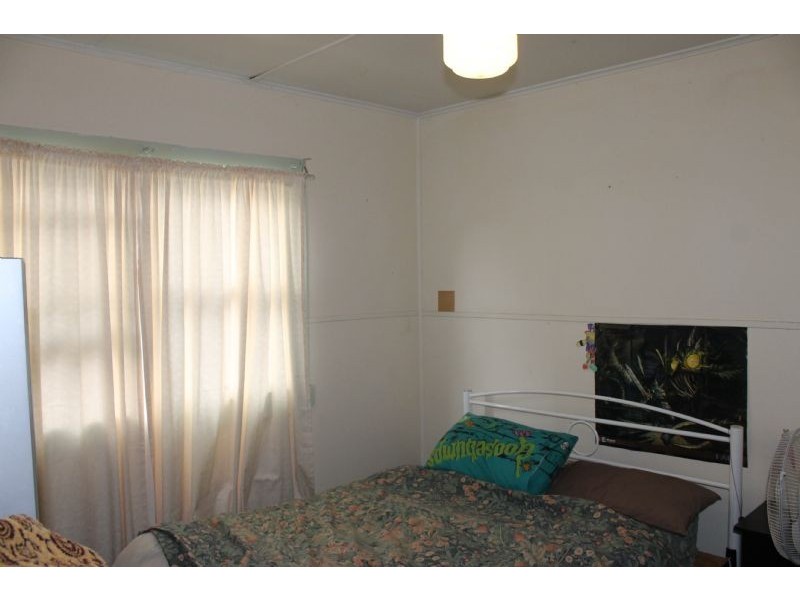 2 Wyndham Avenue, Cowes VIC 3922