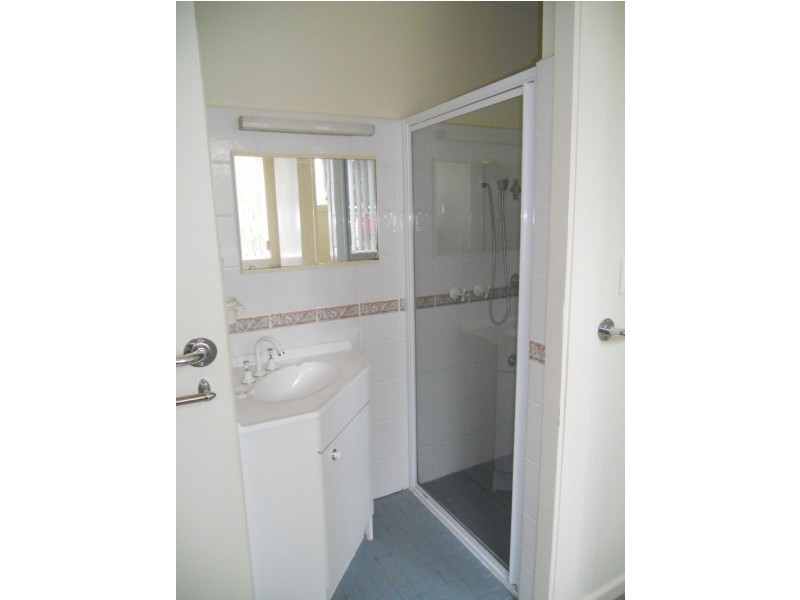 11/3 Lions Court, Cowes VIC 3922