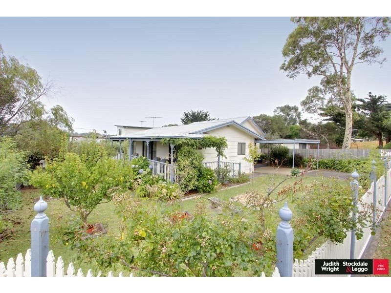 48 Justice Road, Cowes VIC 3922