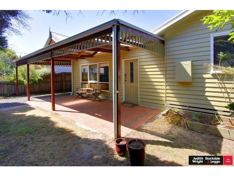 17 Foam Street, Sunderland Bay VIC 3922