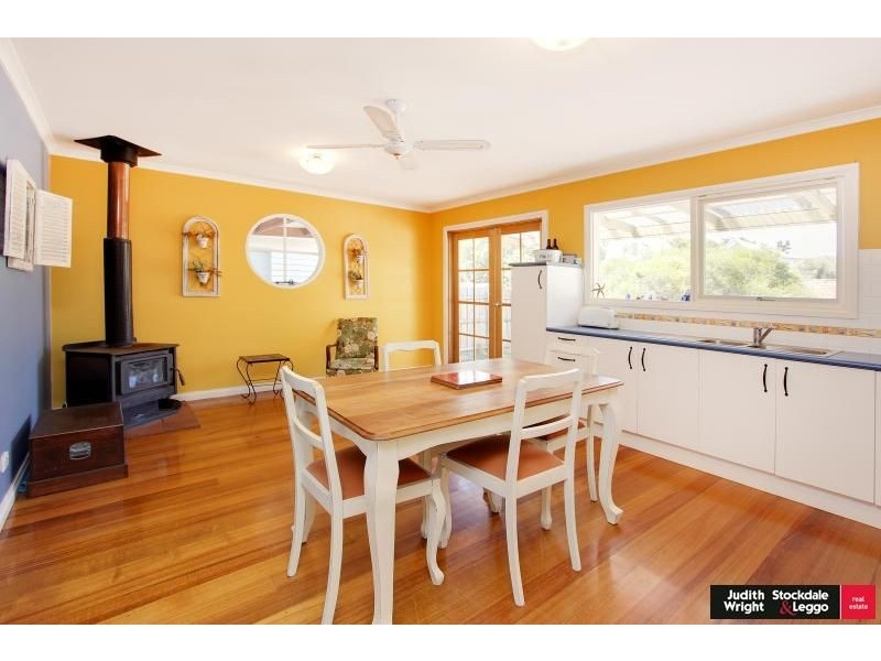17 Foam Street, Sunderland Bay VIC 3922