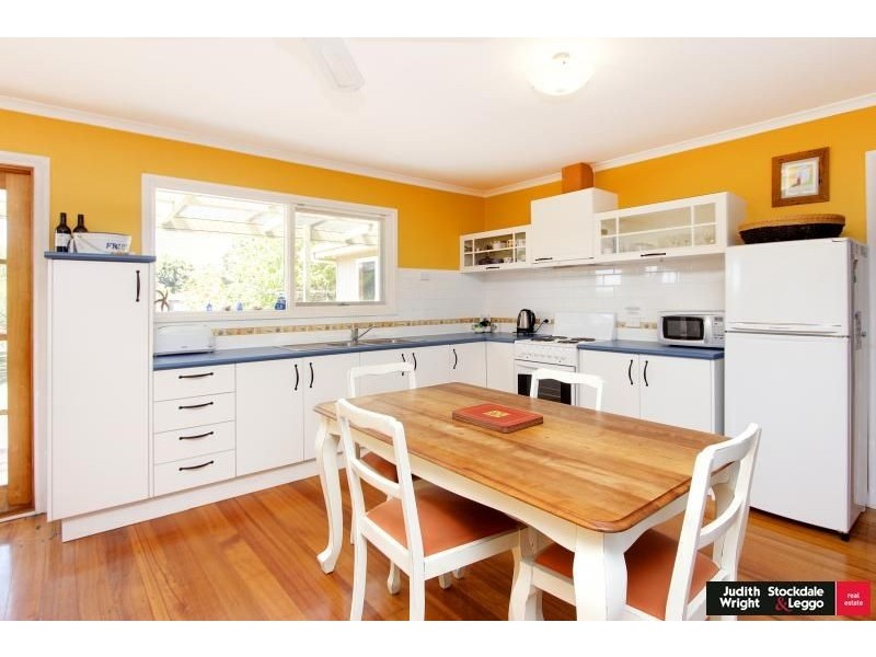 17 Foam Street, Sunderland Bay VIC 3922