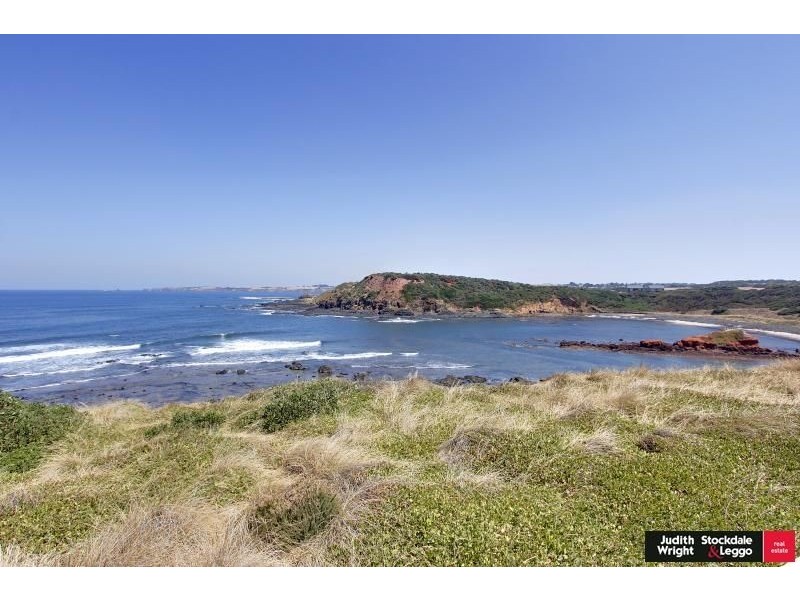 17 Foam Street, Sunderland Bay VIC 3922
