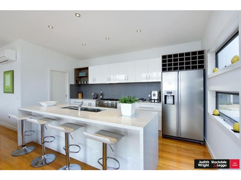 7 Bradley Court, Cowes VIC 3922