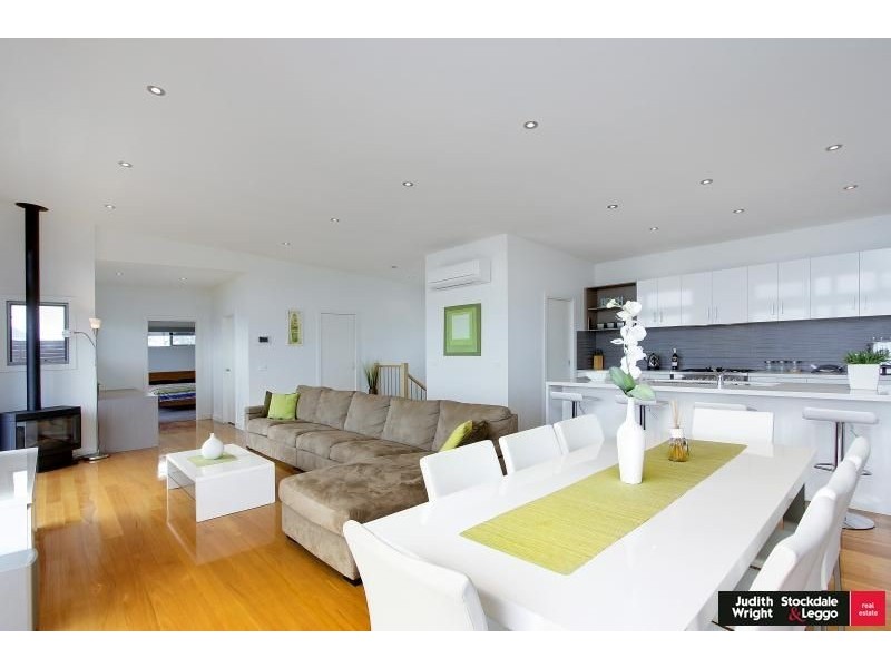 7 Bradley Court, Cowes VIC 3922