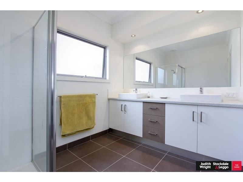7 Bradley Court, Cowes VIC 3922