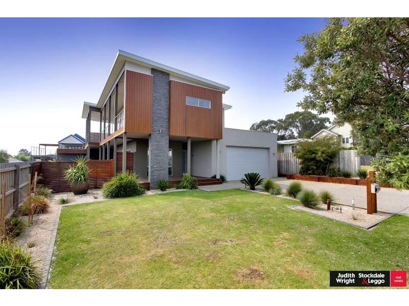 7 Bradley Court, Cowes VIC 3922