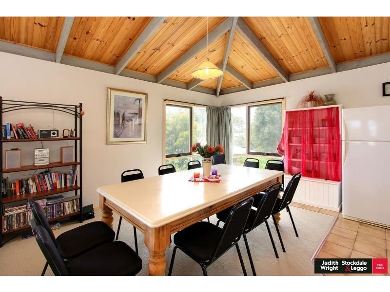 9 Sunseeker Court, Cowes VIC 3922