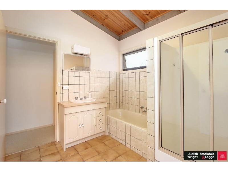 9 Sunseeker Court, Cowes VIC 3922