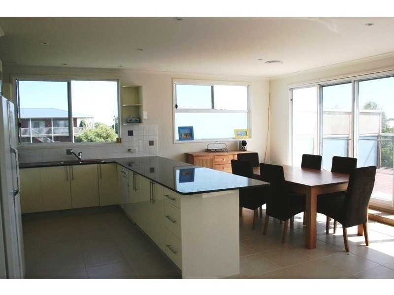 9 Parrakoola Way, Cowes VIC 3922