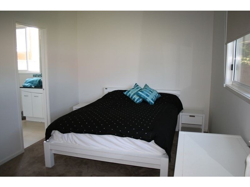 9 Parrakoola Way, Cowes VIC 3922