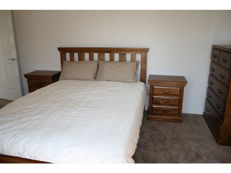 9 Parrakoola Way, Cowes VIC 3922