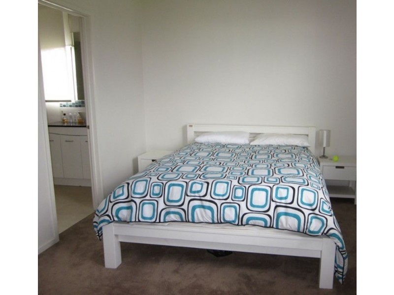 9 Parrakoola Way, Cowes VIC 3922