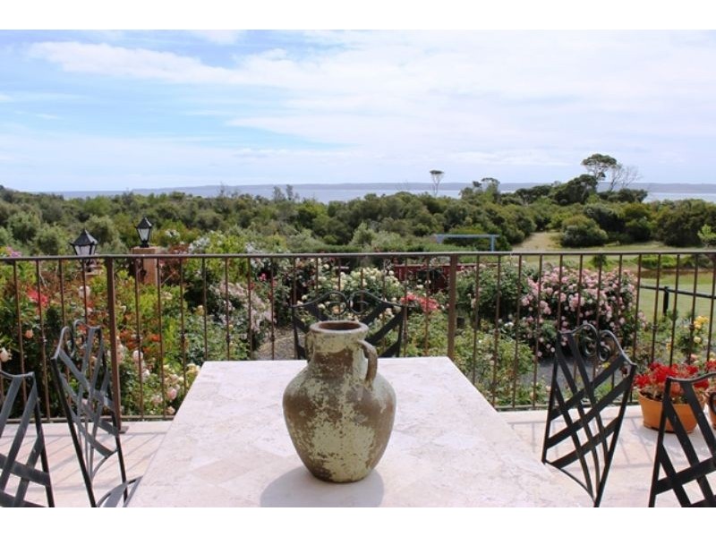 12 Toscana Rise, Cowes VIC 3922