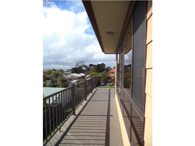 13 Stuart Street, San Remo VIC 3925