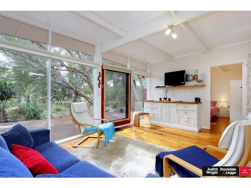 10 Bruce Road, Silverleaves VIC 3922