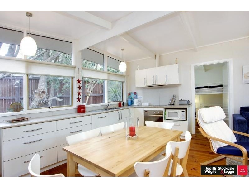 10 Bruce Road, Silverleaves VIC 3922