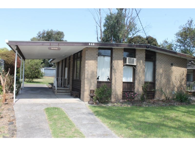 225 Church Street, Cowes VIC 3922