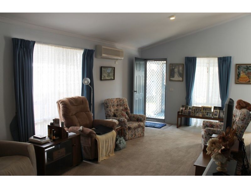 60/48-80 Settlement Road, Cowes VIC 3922