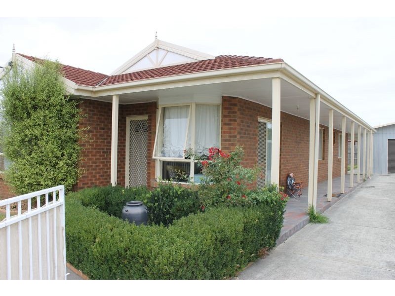 10 Albany Road, Cowes VIC 3922