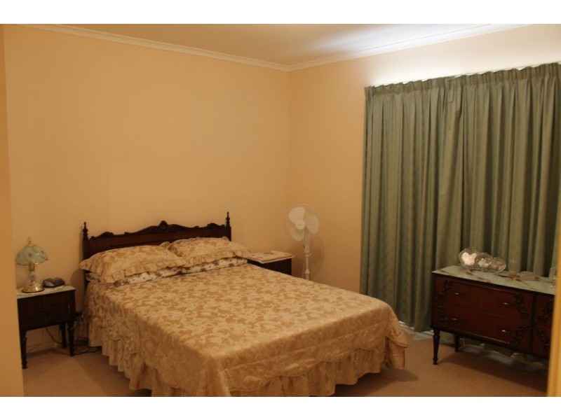 10 Albany Road, Cowes VIC 3922