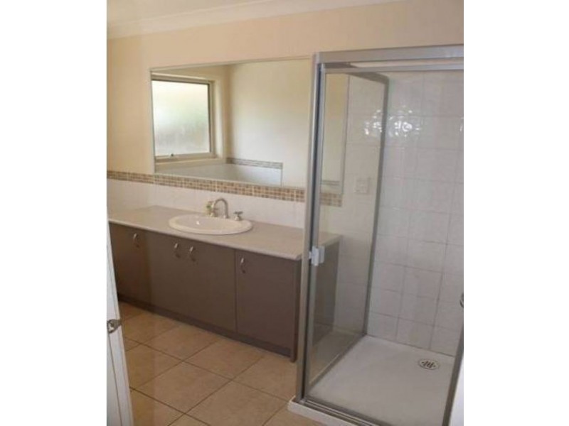 27A Phillip Island Road, Sunderland Bay VIC 3922