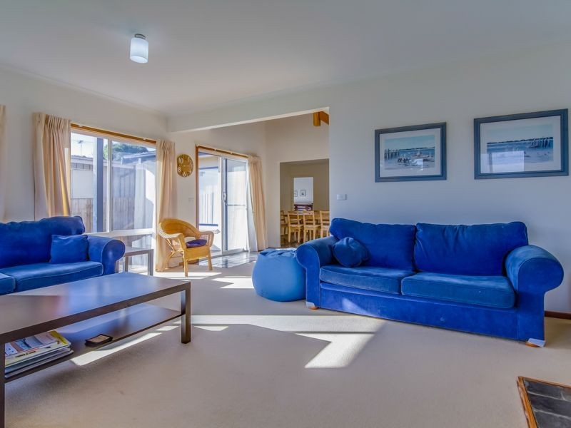 85 Red Rocks Road, Cowes VIC 3922
