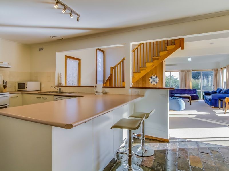 85 Red Rocks Road, Cowes VIC 3922