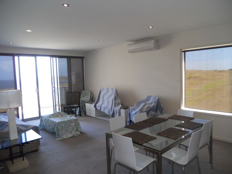 1.10/126 Shetland Heights Road, San Remo VIC 3925