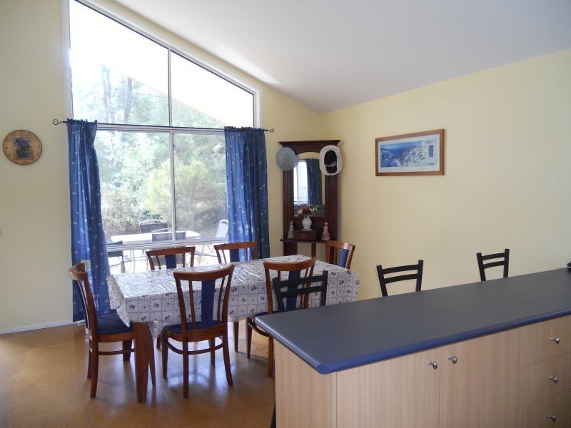 4 Bruce Road, Silverleaves VIC 3922