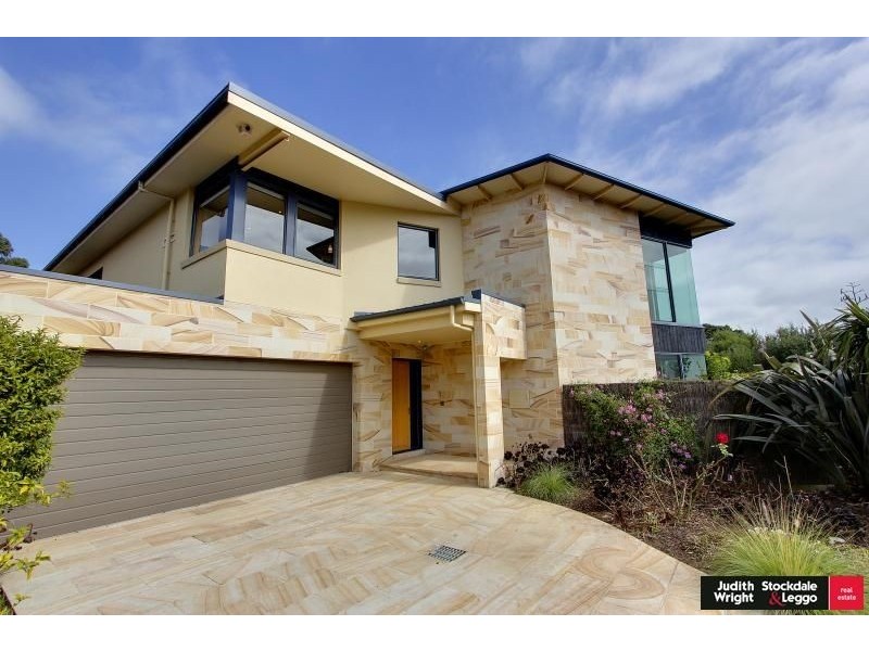 2 Justice Road, Cowes VIC 3922