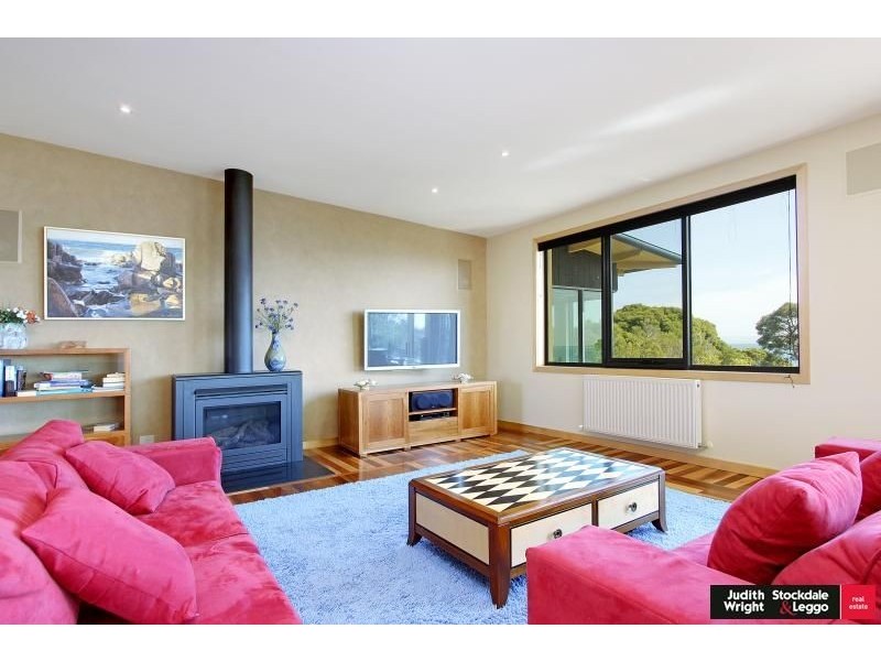 2 Justice Road, Cowes VIC 3922
