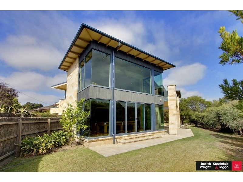 2 Justice Road, Cowes VIC 3922