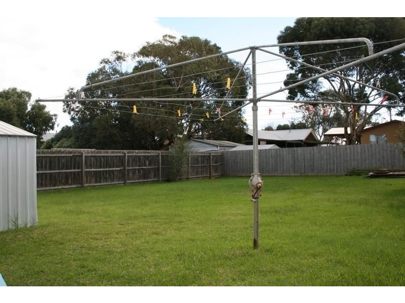 20 Terry Crescent, Wimbledon Heights VIC 3922