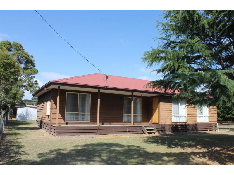 9 Rita Avenue, Cowes VIC 3922