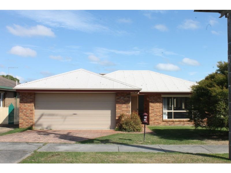 26 Wyndham Avenue, Cowes VIC 3922