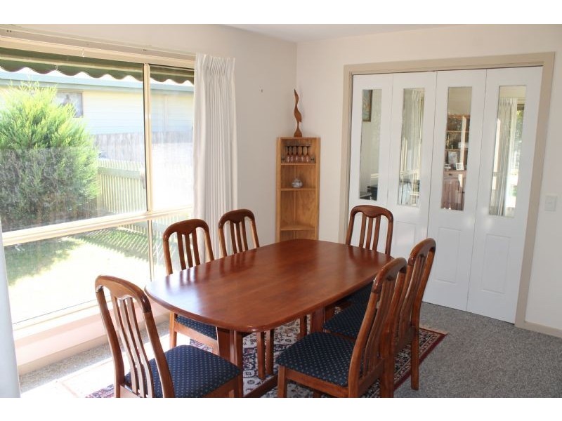 26 Wyndham Avenue, Cowes VIC 3922