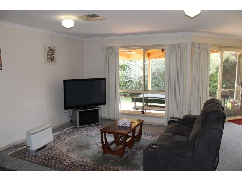 26 Wyndham Avenue, Cowes VIC 3922