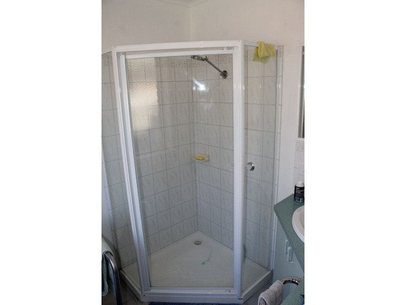 26 Wyndham Avenue, Cowes VIC 3922